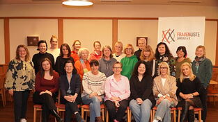 Mit 24 Kandidatinnen und zwei Ersatzkandidatinnen geht die Frauenliste in die Kommunalwahl. Mit 24 Kandidatinnen und zwei Ersatzkandidatinnen geht die Frauenliste in die Kommunalwahl.