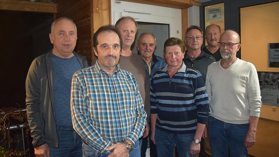 Acht Mitglieder kamen zur Auflösungsversammlung. Acht Mitglieder kamen zur Auflösungsversammlung.