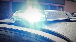 Die Polizei erwischte am Wochenende zwei Schüler mit Drogen - die Eltern waren nicht sehr erfreut. Die Polizei erwischte am Wochenende zwei Schüler mit Drogen - die Eltern waren nicht sehr erfreut.