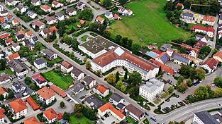 Die Bayerische Staatsregierung begrüßt das Konzept, das Mainburger Krankenhaus in eine Sektorenübergreifende Versorgungseinrichtung weiterzuentwickeln.