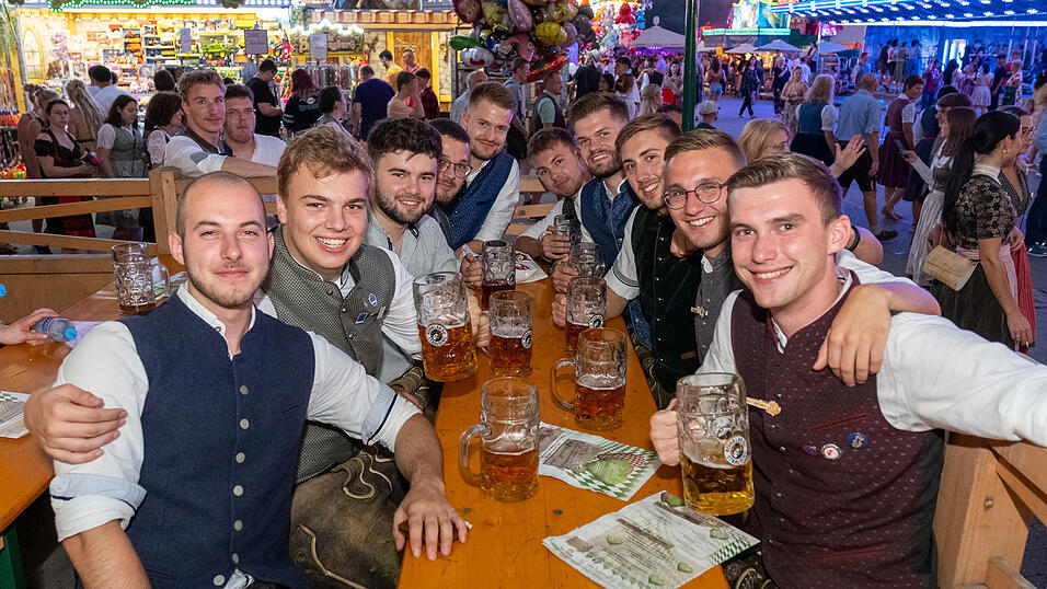 Die Partybilder vom Sonntag, 13. August 2023, aus dem Festzelt Weckmann.