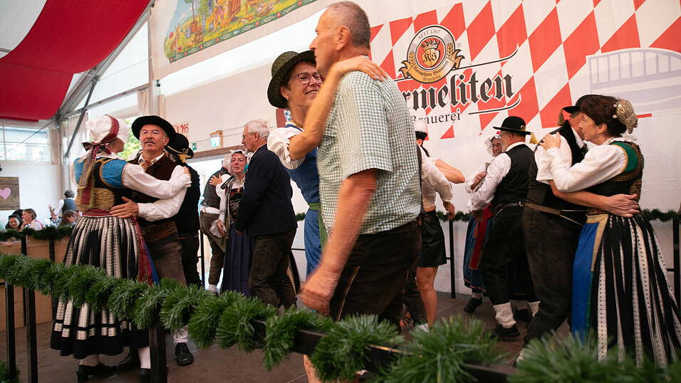 Die Partybilder vom Freitag, 8. August, aus dem Festzelt Greindl. Die Partybilder vom Freitag, 8. August, aus dem Festzelt Greindl.
