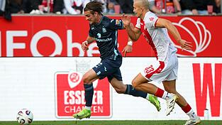 Sigurd Haugen (l) markierte gegen Aue das Siegtor. (Archivbild) Sigurd Haugen (l) markierte gegen Aue das Siegtor. (Archivbild)