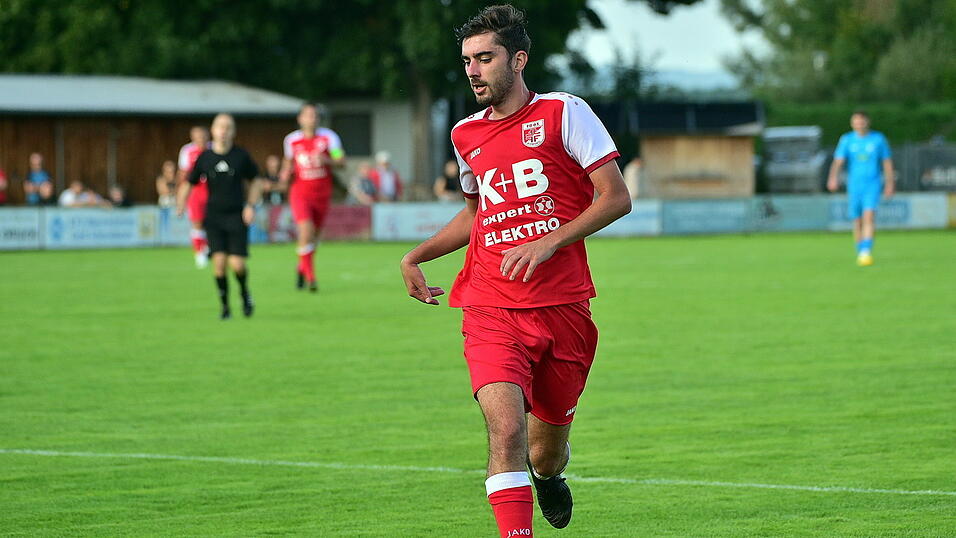 Niklas Wolfram erzielte zwar das 1:0 f&uuml;r Roding, am Ende aber nahm der TSV Bogen mit einem 2:1-Erfolg die drei Punkte vom Esper mit.