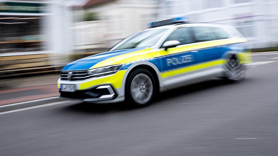 Die Polizei ermittelt europaweit wegen Callcenter-Betrugs. (Symbolfoto) Die Polizei ermittelt europaweit wegen Callcenter-Betrugs. (Symbolfoto)