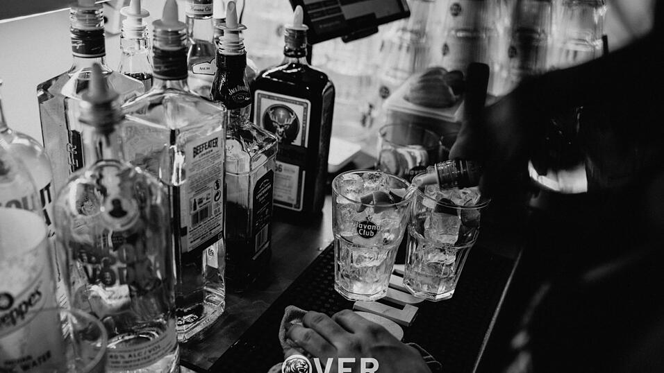 Auch am zweiten Volksfestfreitag schauten viele G&auml;ste im Overtime vorbei.