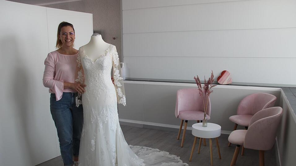 Im 'One Second' bekommen gebrauchte Brautkleider eine zweite Chance. Im 'One Second' bekommen gebrauchte Brautkleider eine zweite Chance.