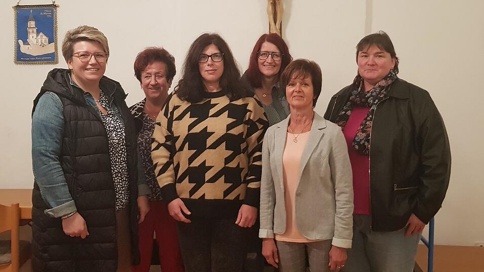 Ein sechsköpfiges Team übernimmt die Führung der neu gegründeten Frauengemeinschaft. Ein sechsköpfiges Team übernimmt die Führung der neu gegründeten Frauengemeinschaft.