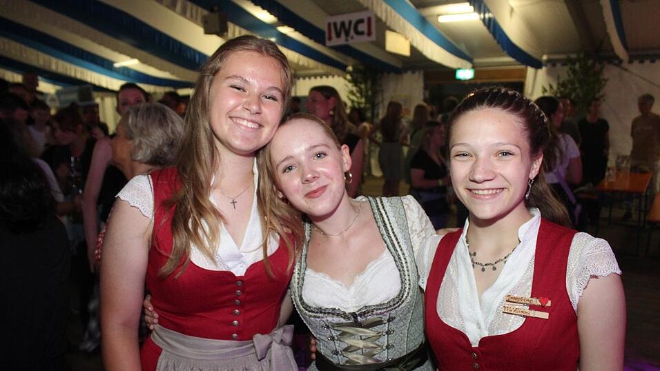 Zur Musik von Headless wurde ausgelassen gefeiert.