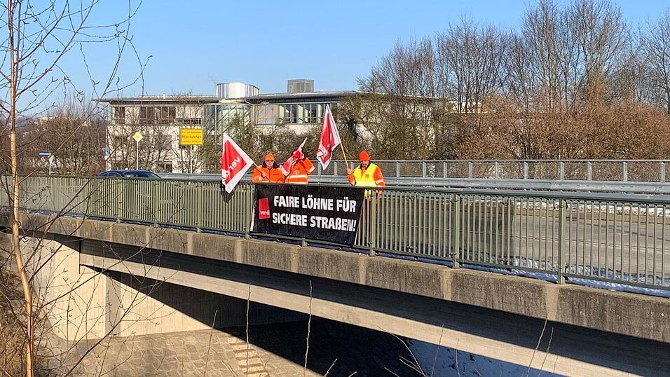 60 Besch&auml;ftigte an 13 Standorten beteiligten sich am Streiktag.&nbsp;