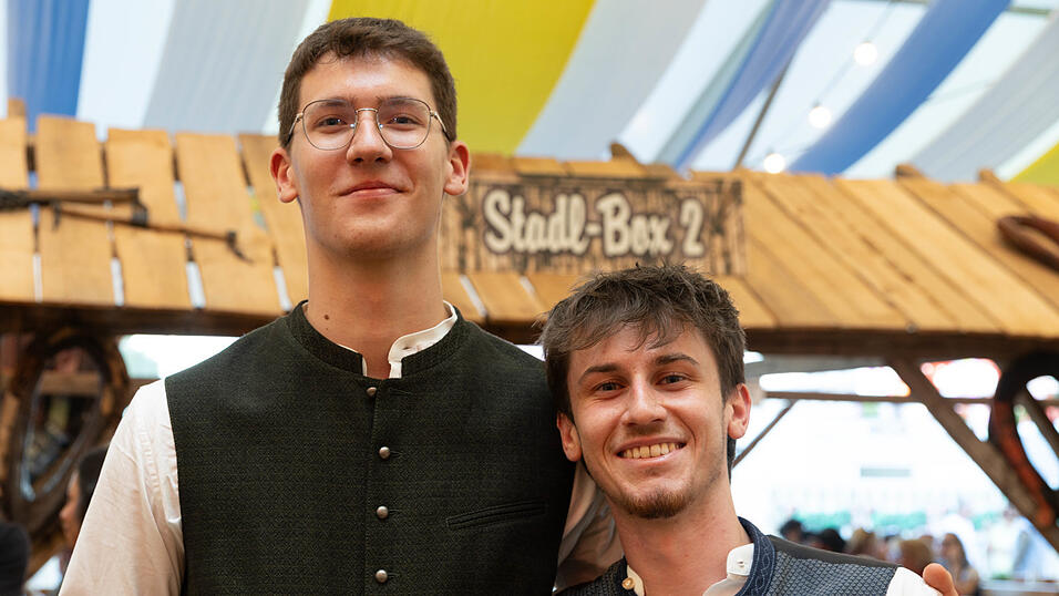 Die Partybilder vom Sonntag, 9. August, aus dem Festzelt Reisinger. Die Partybilder vom Sonntag, 9. August, aus dem Festzelt Reisinger.