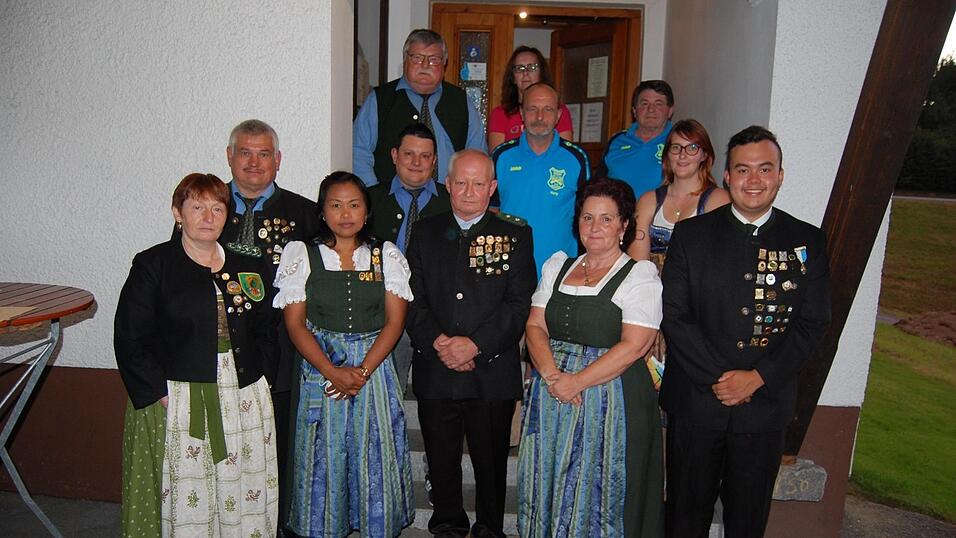 Die neue Vorstandschaft der Edelweißschützen.