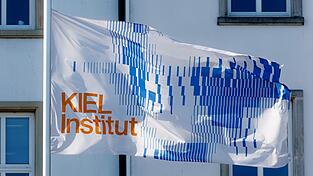 Der «Kiel Report» des Kieler Instituts für Weltwirtschaft und des Stockholmer Institute of Transition Economics sieht Russlands Wirtschaft im «Endstadium». (Symbolbild) Der «Kiel Report» des Kieler Instituts für Weltwirtschaft und des Stockholmer Institute of Transition Economics sieht Russlands Wirtschaft im «Endstadium». (Symbolbild)