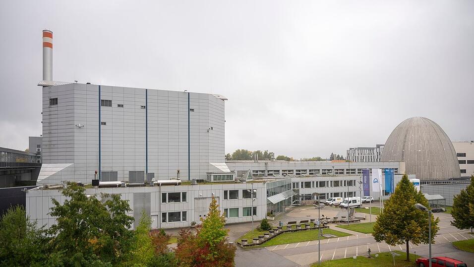 Seit Jahren passiert hinter den Mauern des Forschungsreaktors München II nicht viel - zumindest nichts was die Forschung mit Neutronen angeht. (Archivbild) Seit Jahren passiert hinter den Mauern des Forschungsreaktors München II nicht viel - zumindest nichts was die Forschung mit Neutronen angeht. (Archivbild)