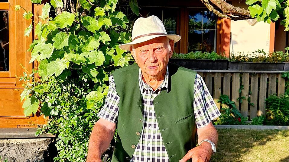 Toni Schreindorfer † Toni Schreindorfer †