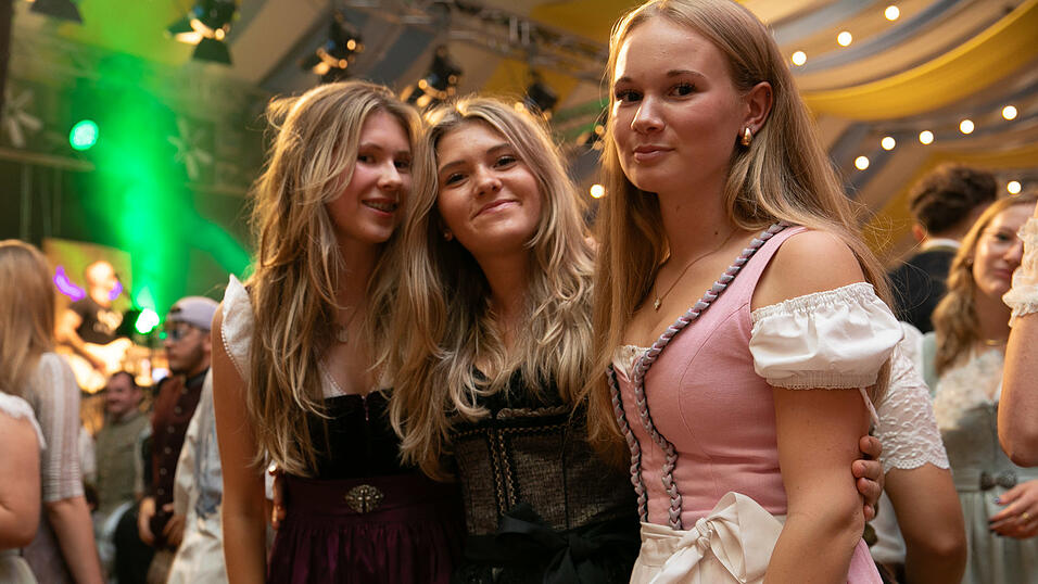Die Partybilder vom Freitag, 8. August, aus dem Festzelt Reisinger. Die Partybilder vom Freitag, 8. August, aus dem Festzelt Reisinger.