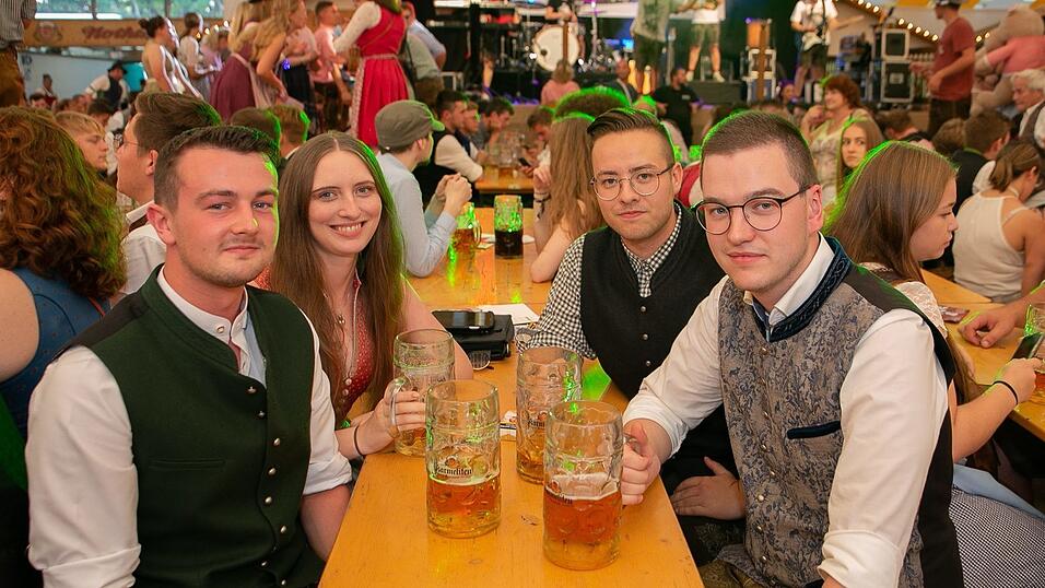 Die Partybilder von Montag, 15. August 2022, aus dem Festzelt Nothaft.