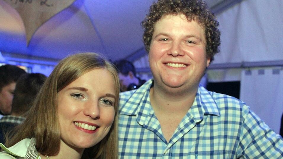 Die besten Bilder vom Wein- und Wei&szlig;bierfest des Burschenvereins Arth und der M&auml;dchengruppe.