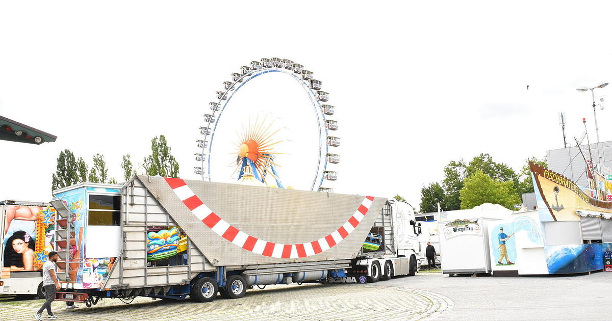 Die Aufbauarbeiten zum Gubodenvolksfest in Straubing gehen in die letzte  Runde
