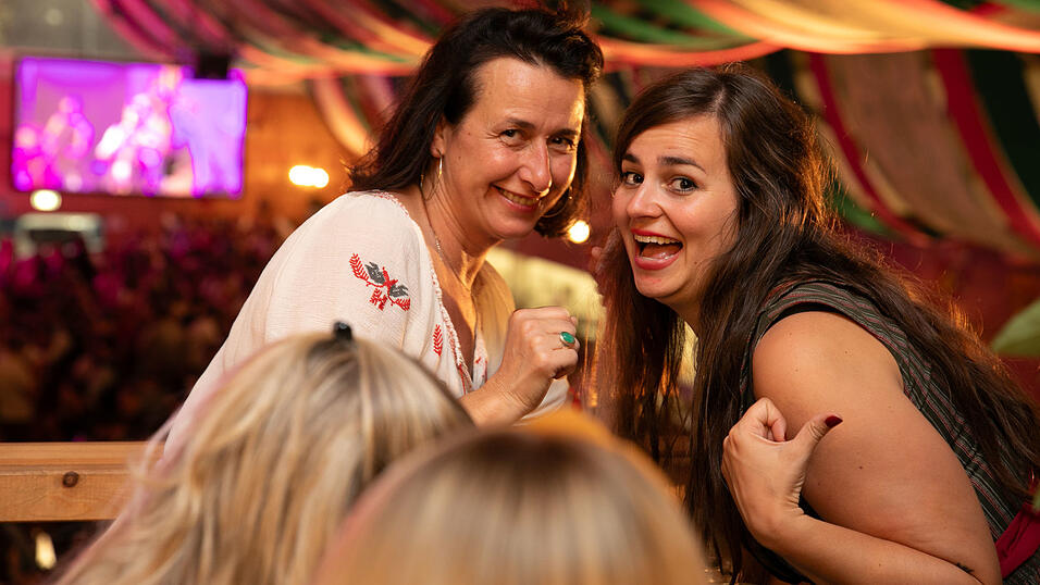 Die Partybilder vom Sonntag, 17. August, aus dem Festzelt Weckmann. Die Partybilder vom Sonntag, 17. August, aus dem Festzelt Weckmann.