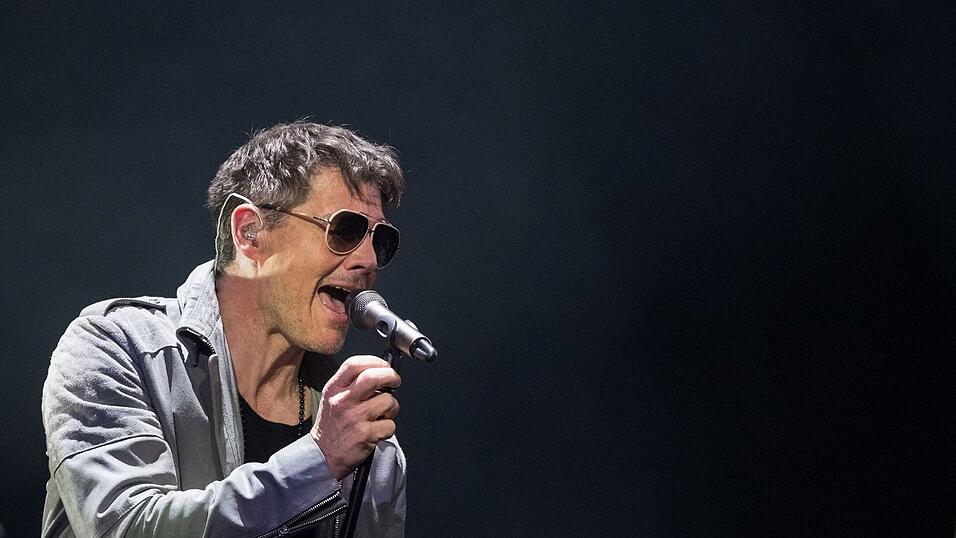 Da konnte er noch auf der Bühne singen: Harket bei einem Konzert in Stuttgart 2018. (Archivbild) Da konnte er noch auf der Bühne singen: Harket bei einem Konzert in Stuttgart 2018. (Archivbild)