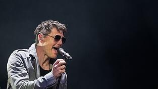 Da konnte er noch auf der Bühne singen: Harket bei einem Konzert in Stuttgart 2018. (Archivbild) Da konnte er noch auf der Bühne singen: Harket bei einem Konzert in Stuttgart 2018. (Archivbild)