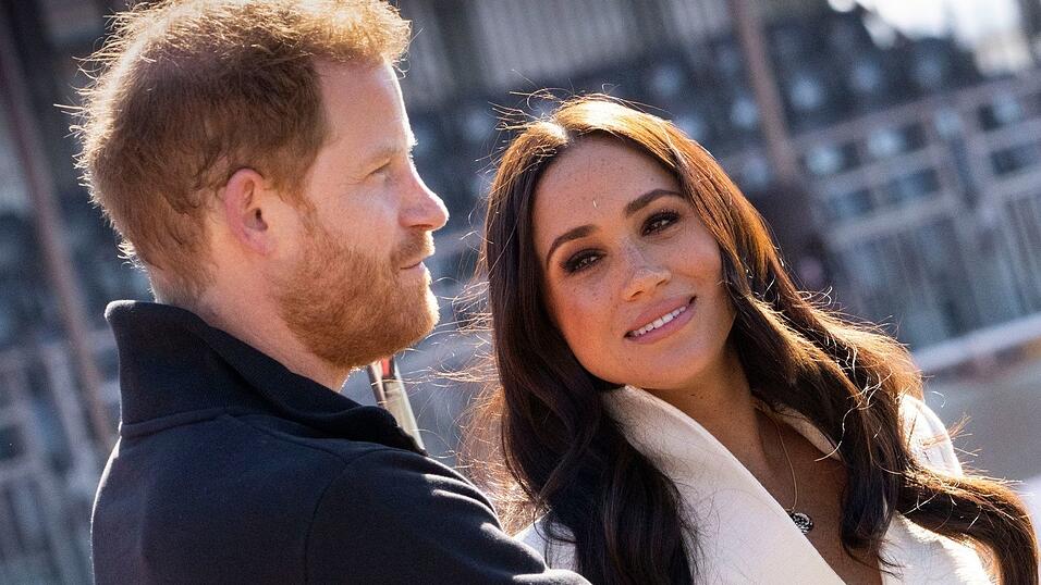 Harry und Meghan hatten sich vor Jahren vom engeren Kreis der Royals losgesagt. (Archivbild) Harry und Meghan hatten sich vor Jahren vom engeren Kreis der Royals losgesagt. (Archivbild)