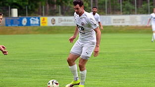 Andre Adkins und Lucas Chrubasik ragten aus einem geschlossenen Team des ASV Cham noch heraus. Andre Adkins und Lucas Chrubasik ragten aus einem geschlossenen Team des ASV Cham noch heraus.