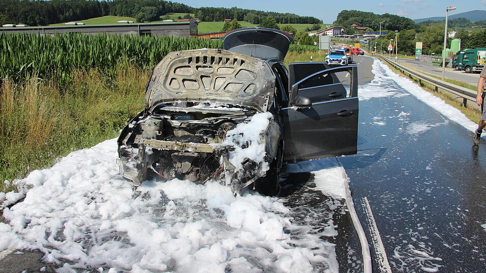 Von Motorblock und -haube war nicht mehr viel &uuml;brig.