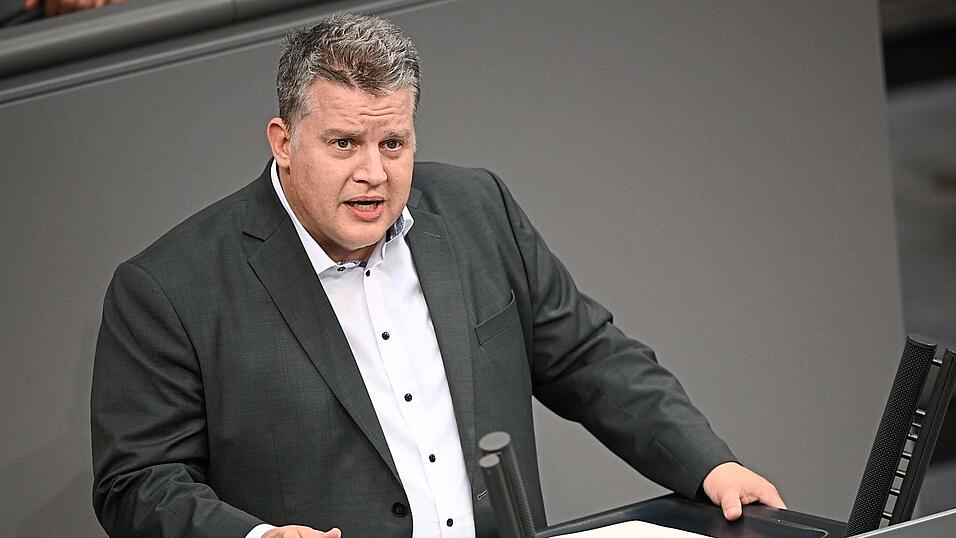 Carsten Tr&auml;ger (SPD) halte es f&uuml;r &bdquo;fraglich&ldquo;, ob man mit dem Gesetz die Klimaziele erreiche, berichteten Teilnehmer einer Sitzung.