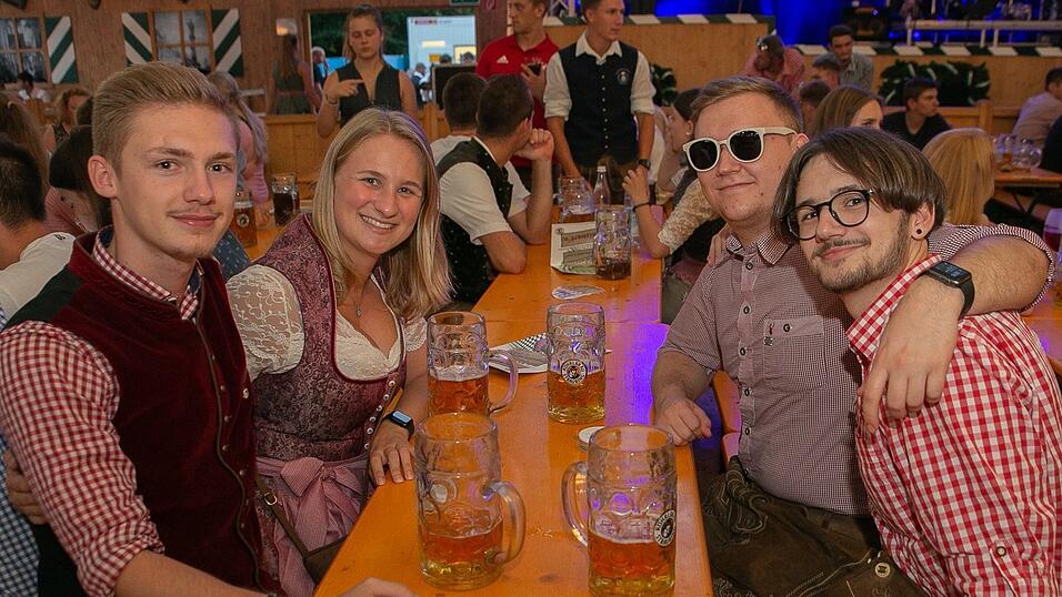 Die Partybilder von Montag, 15. August 2022, aus dem Festzelt Weckmann.