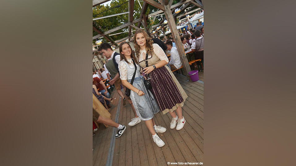 Die Partybilder vom Sonntag, 14. August 2022, aus dem Festzelt Lechner.