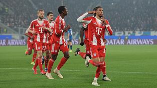 Der &uuml;berragende Michael Olise jubelt nach seinem Tor im Arjen-Robben-Stil.