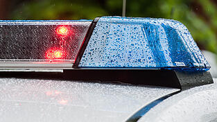 Ein 42-J&auml;hriger aus Bruck in der Oberpfalz hat am Freitagabend einen Gro&szlig;einsatz ausgel&ouml;st. (Symbolbild)