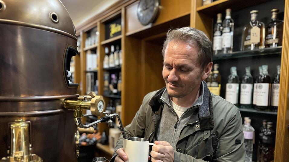 Jürgen Grünbeck gilt als Ursprung der Regensburger Barista-Szene. Jürgen Grünbeck gilt als Ursprung der Regensburger Barista-Szene.