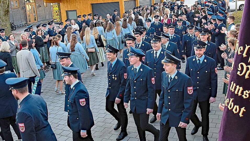 Die Thann-Vatersdorfer wurden am Sch&uuml;tzenheim Aich empfangen.