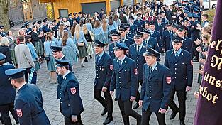 Die Thann-Vatersdorfer wurden am Schützenheim Aich empfangen. Die Thann-Vatersdorfer wurden am Schützenheim Aich empfangen.