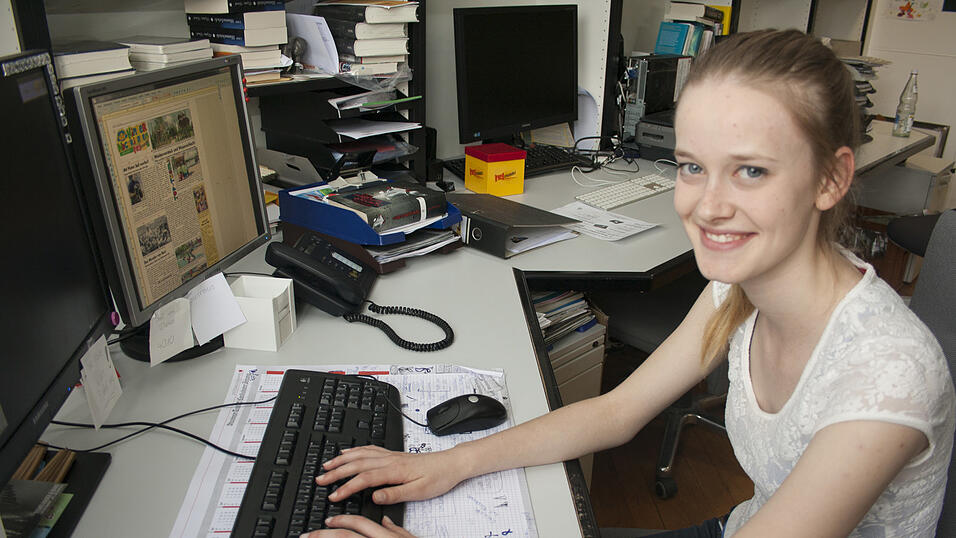 Rebecca Winter war eine Woche lang Praktikantin in der Freistunde-Redaktion. Die 15-Jährige ist eine begeisterte Fußballerin. (Foto: Emmer) Rebecca Winter war eine Woche lang Praktikantin in der Freistunde-Redaktion. Die 15-Jährige ist eine begeisterte Fußballerin. (Foto: Emmer)