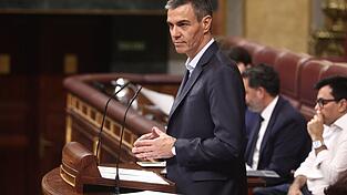 Seine Regierung habe viel erreicht, es blieben aber viele Probleme zu lösen, sagte Sánchez bei seiner Ankündigung. (Archivbild) Seine Regierung habe viel erreicht, es blieben aber viele Probleme zu lösen, sagte Sánchez bei seiner Ankündigung. (Archivbild)