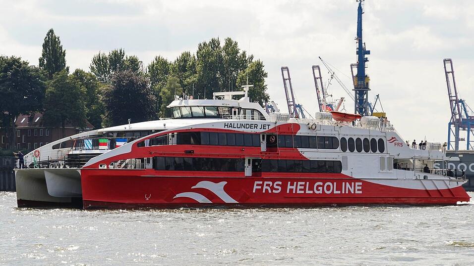 Bayerns Ministerpräsident und CSU-Chef Markus Söder nutzt für seine Reise nach Helgoland den Hochgeschwindigkeitskatamaran «Halunder Jet».