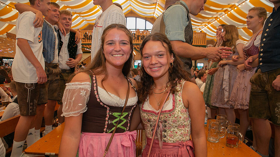 Die Partybilder von Freitag, 19. August 2022, aus dem Festzelt Nothaft.