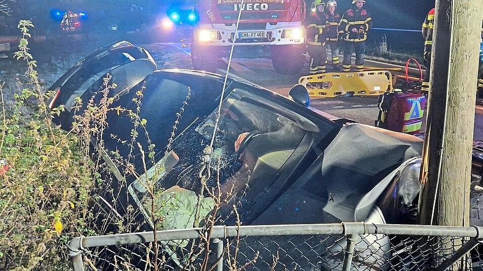 Am Opel entstand Totalschaden.