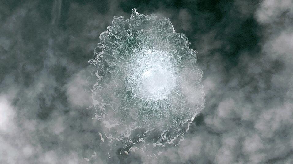 Das Nord Stream 1-Gasleck in der Ostsee, fotografiert von dem Satelliten Pléiades Neo. Das Nord Stream 1-Gasleck in der Ostsee, fotografiert von dem Satelliten Pléiades Neo.