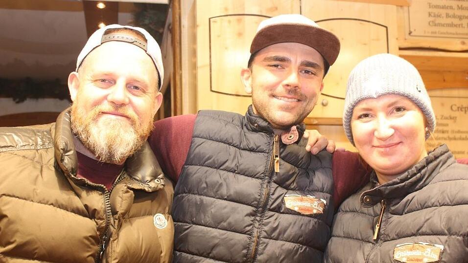 Es weihnachtet in Landshut. Am Donnerstag ist der Christkindlmarkt feierlich er&ouml;ffnet worden.