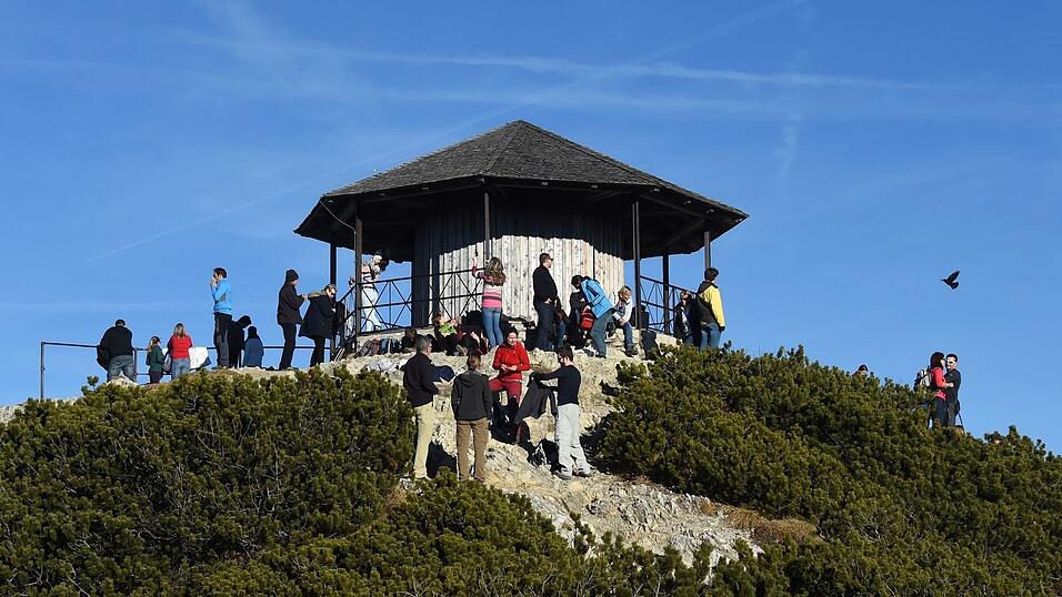 Das Herzogstandgebiet lockt stets zahlreiche Wanderer an. (Archivbild) Das Herzogstandgebiet lockt stets zahlreiche Wanderer an. (Archivbild)