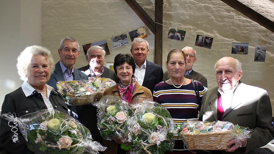 Die Gewinner beim Fotowettbewerb '50 Jahre Chamer Zeitung'. Die Gewinner beim Fotowettbewerb '50 Jahre Chamer Zeitung'.