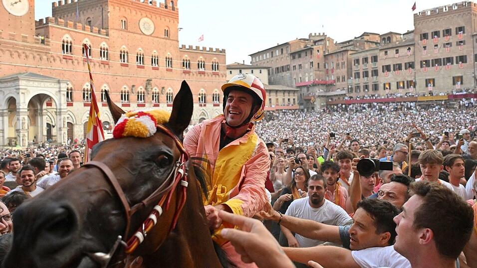 Das «Palio die Siena» ist ein traditionelles Pferderennen und gehört zu den berühmtesten historischen Ereignissen Italiens.