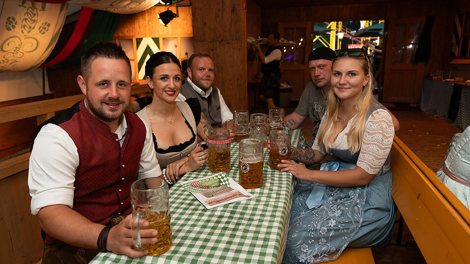 Die Partybilder vom Samstag, 17. August, aus dem Festzelt Weckmann. Die Partybilder vom Samstag, 17. August, aus dem Festzelt Weckmann.