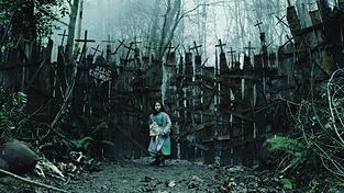 'Errementari' hüllt eine Volkssage aus dem Baskenland ins Horrorgewand. Darin will ein Dorfmob einen Einsiedler vertreiben - der aber mit wortwörtlich höllischen Kräften im Bunde ist. 'Errementari' hüllt eine Volkssage aus dem Baskenland ins Horrorgewand. Darin will ein Dorfmob einen Einsiedler vertreiben - der aber mit wortwörtlich höllischen Kräften im Bunde ist.