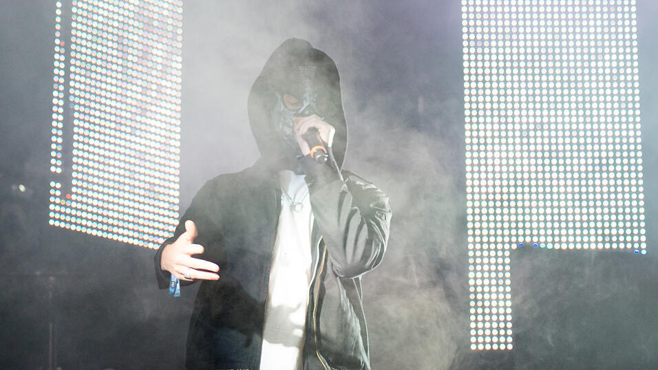 Impressionen vom ersten Tag des Pfingst-Open Airs in Salching. (Fotos: Regina Hölzel) Impressionen vom ersten Tag des Pfingst-Open Airs in Salching. (Fotos: Regina Hölzel)